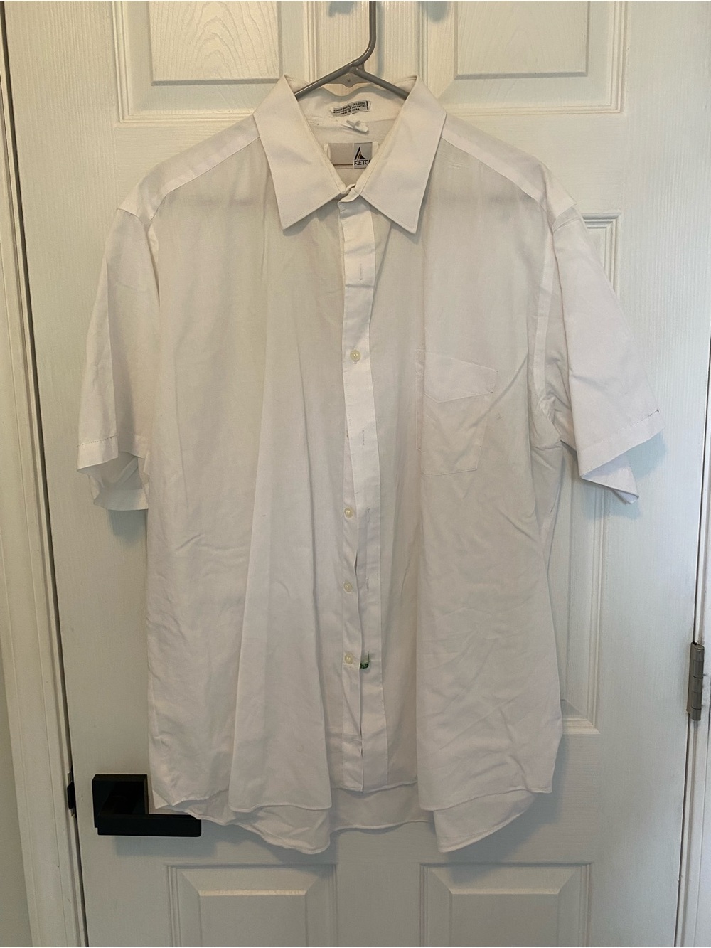 Men's Ketch White Short-Sleeve Dress Shirt — Classic Button-Front